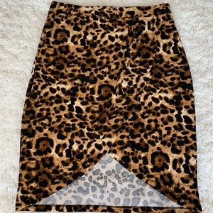 High-low Leopard Skirt